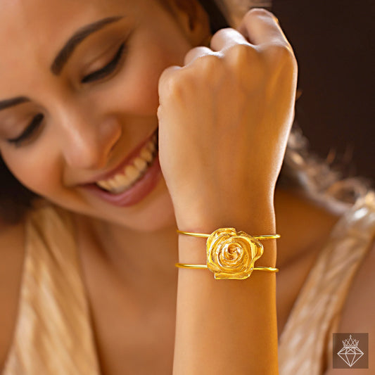 AUROZI Anti-Tarnish Golden Rose Bracelet (Adjustable Size)