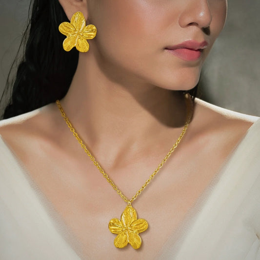 AUROZI Anti-Tarnish Lily Flower Necklace Set With Earrings
