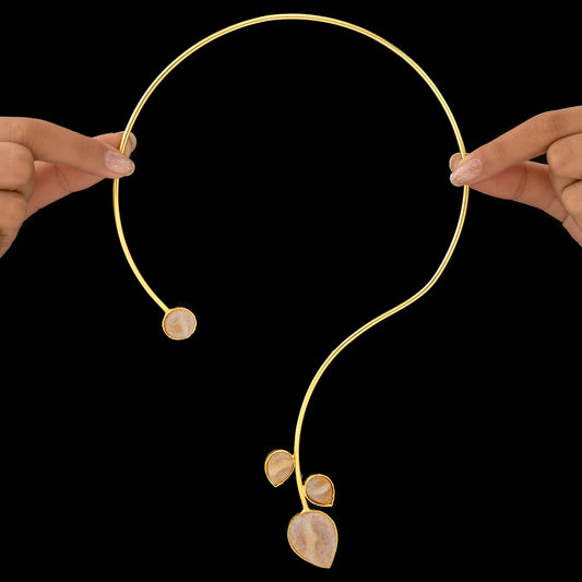 AUROZI Anti-Tarnish Golden Hasli Necklace with Leaf Detailing