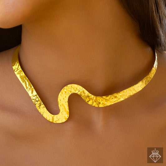 AUROZI Anti-Tarnish Wavy Hasli Necklace