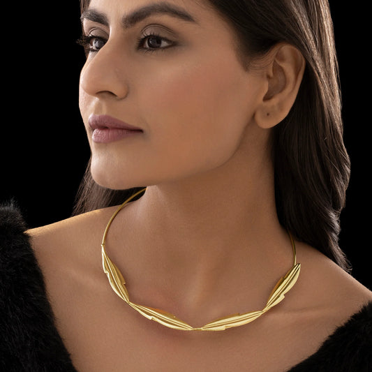 AUROZI Anti-Tarnish Golden Leaf Hasli Necklace