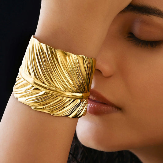 AUROZI Anti-Tarnish Golden Leaf Bangle Bracelet (Adjustable Size)