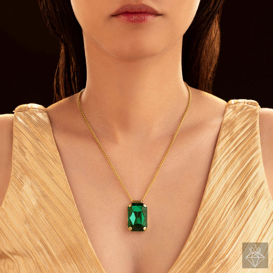 AUROZI Anti-Tarnish Emerald Bliss Pendant Set With Earrings