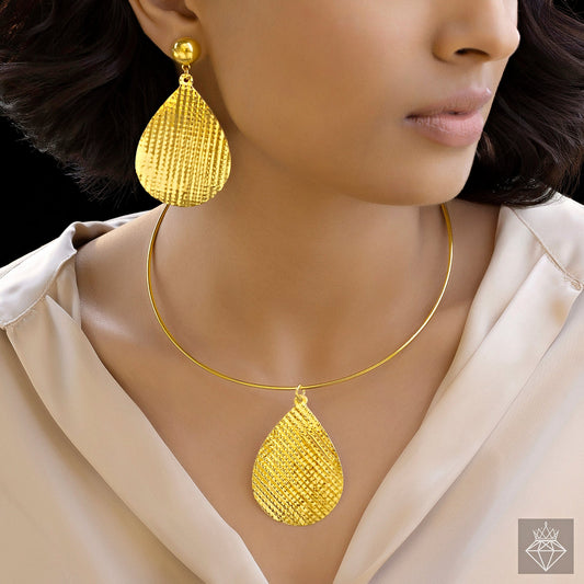 AUROZI Anti-Tarnish Waterdrop Necklace Set With Earrings