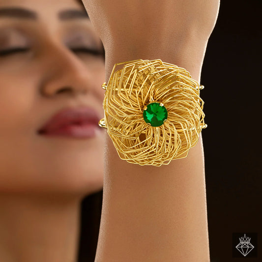 AUROZI Golden Nest Emerald Bracelet