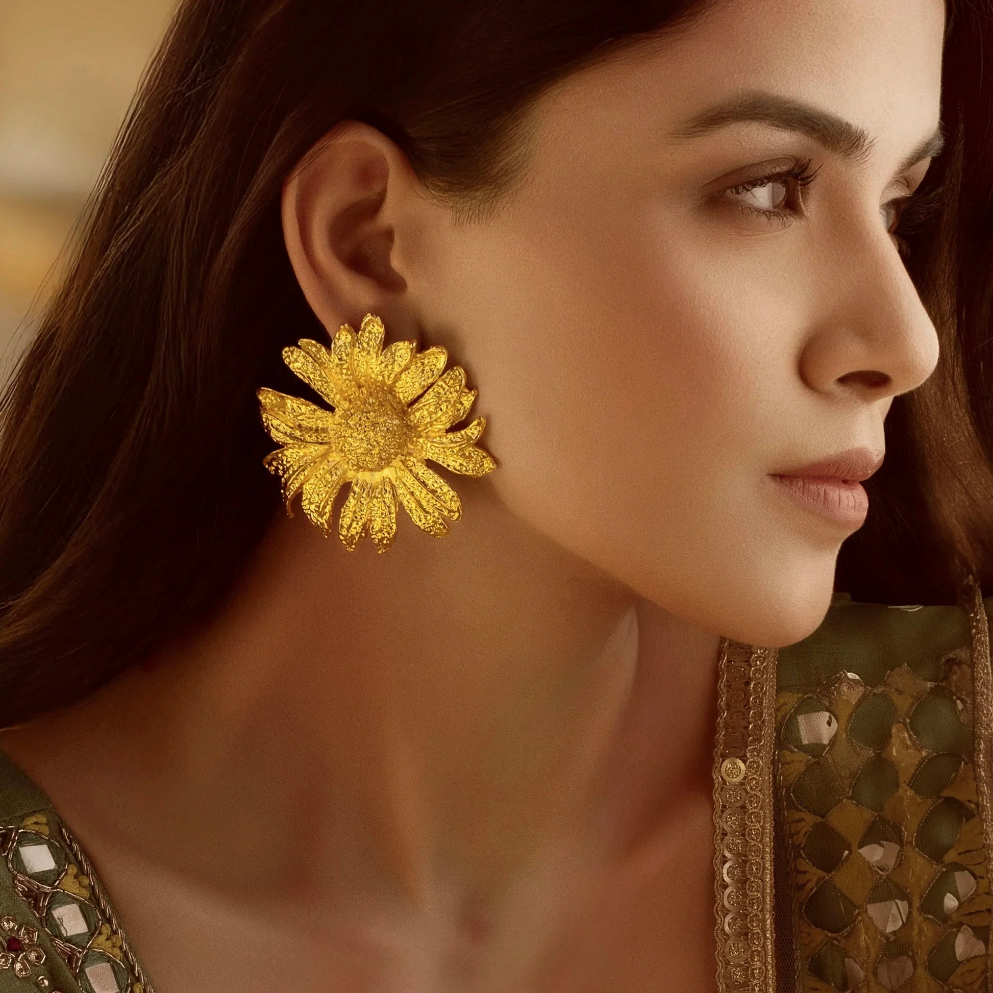 AUROZI Anti-Tarnish Sunflower Earrings