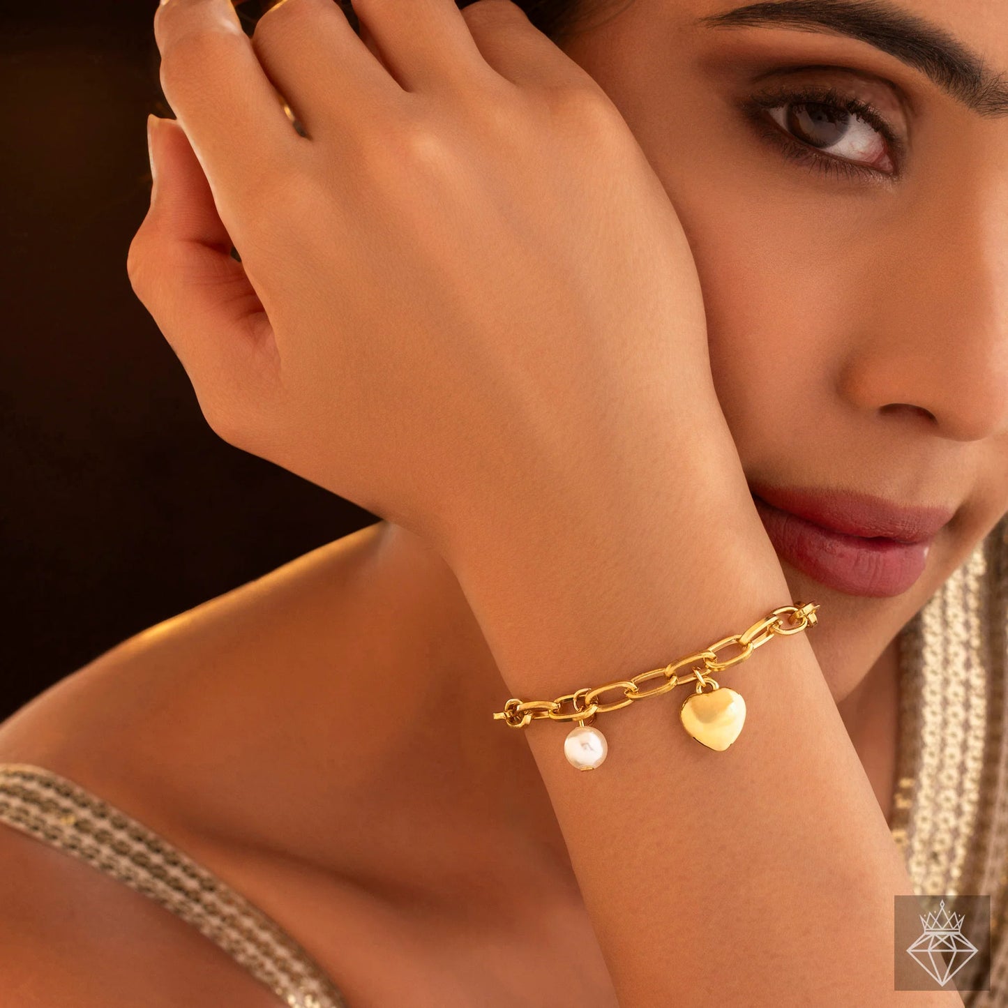 AUROZI Anti-Tarnish Pearl & Heart Charm Bracelet