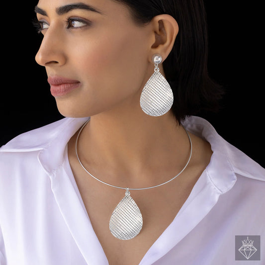 AUROZI Anti-Tarnish Silver Hasli Necklace Set with Earrings