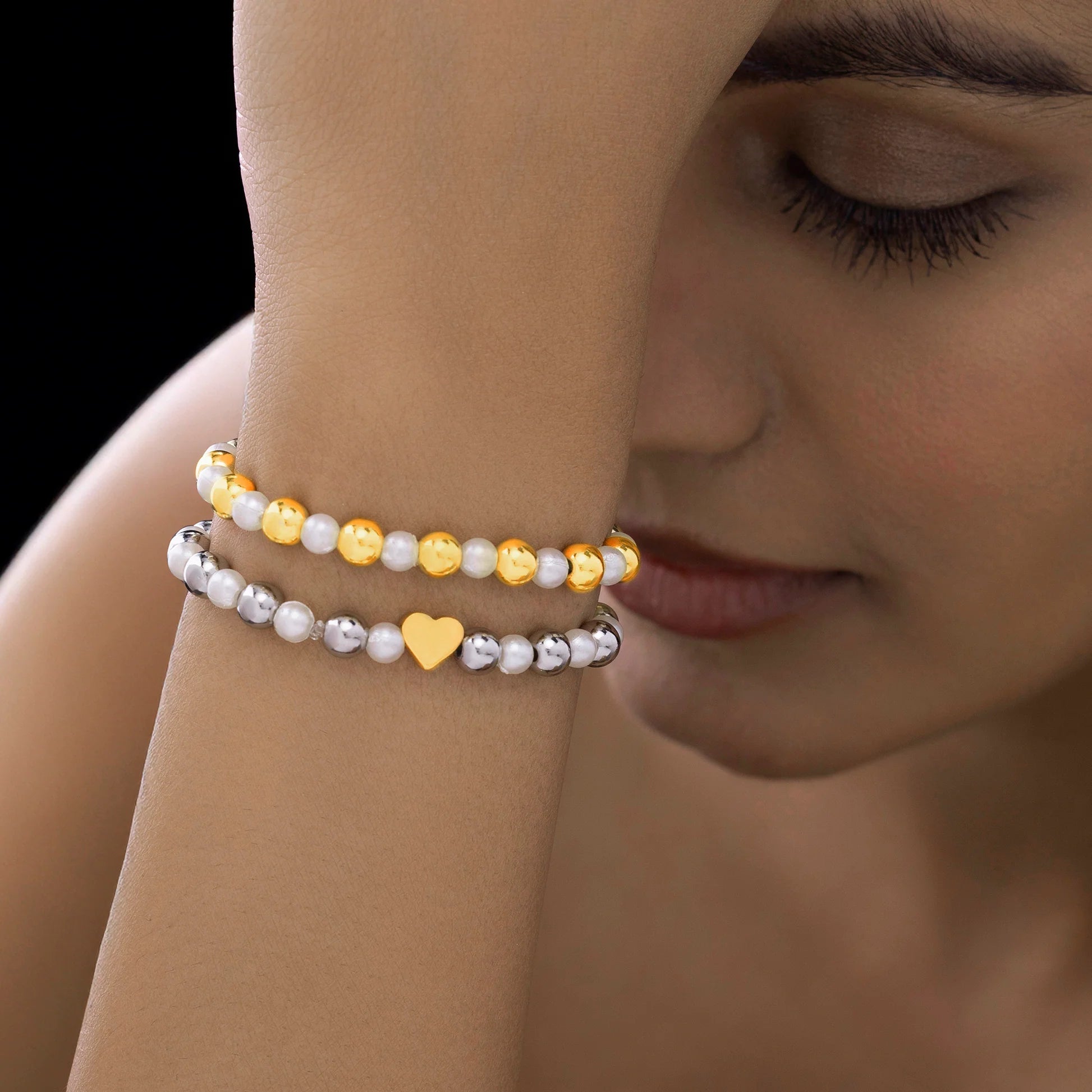 AUROZI Anti-Tarnish Duo of Stretchable Bracelets with Pearl & Heart Charm