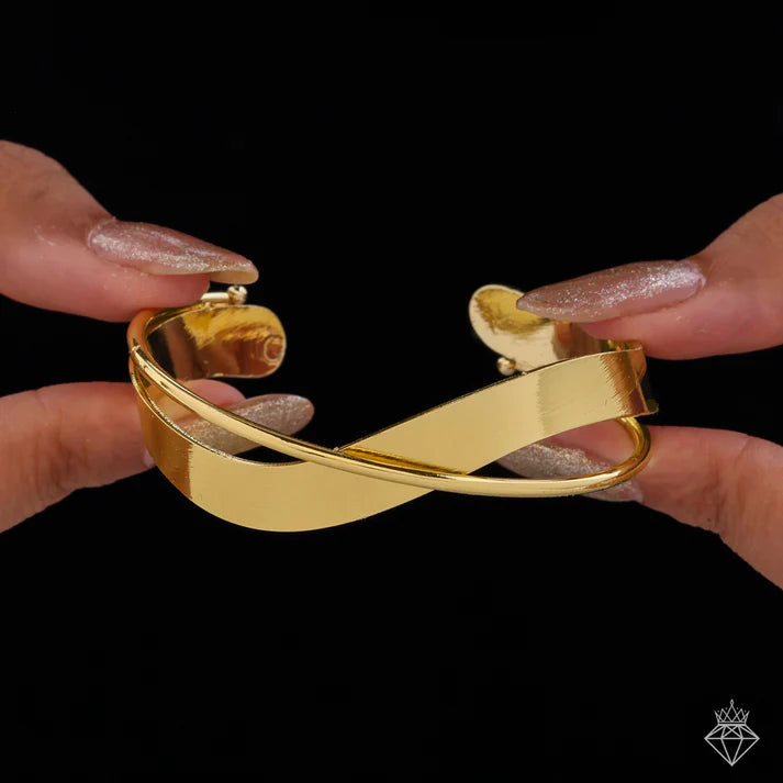 AUROZI Anti-Tarnish Golden Bangle Bracelet (Adjustable Size)