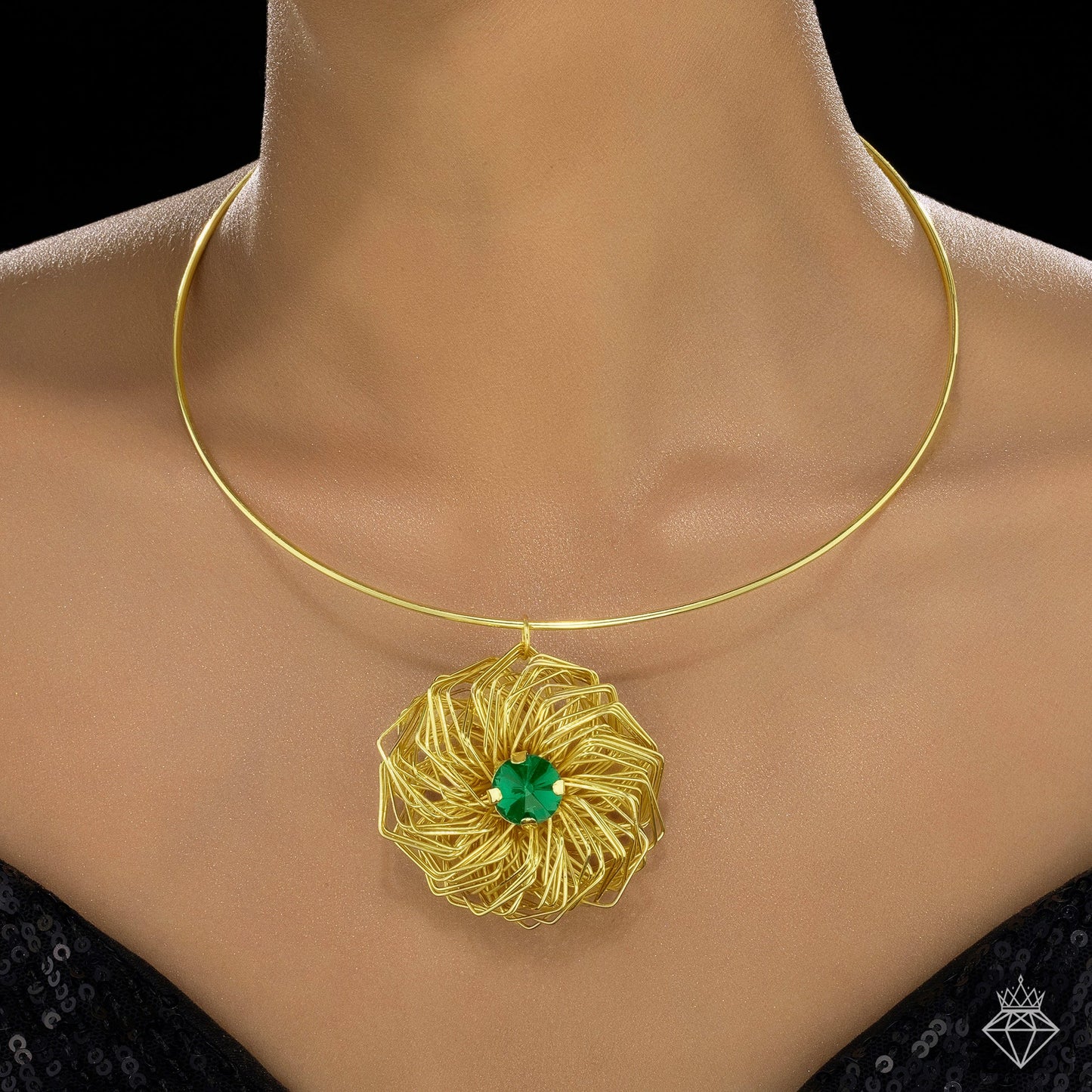 AUROZI Anti-Tarnish Golden Nest Emerald Necklace