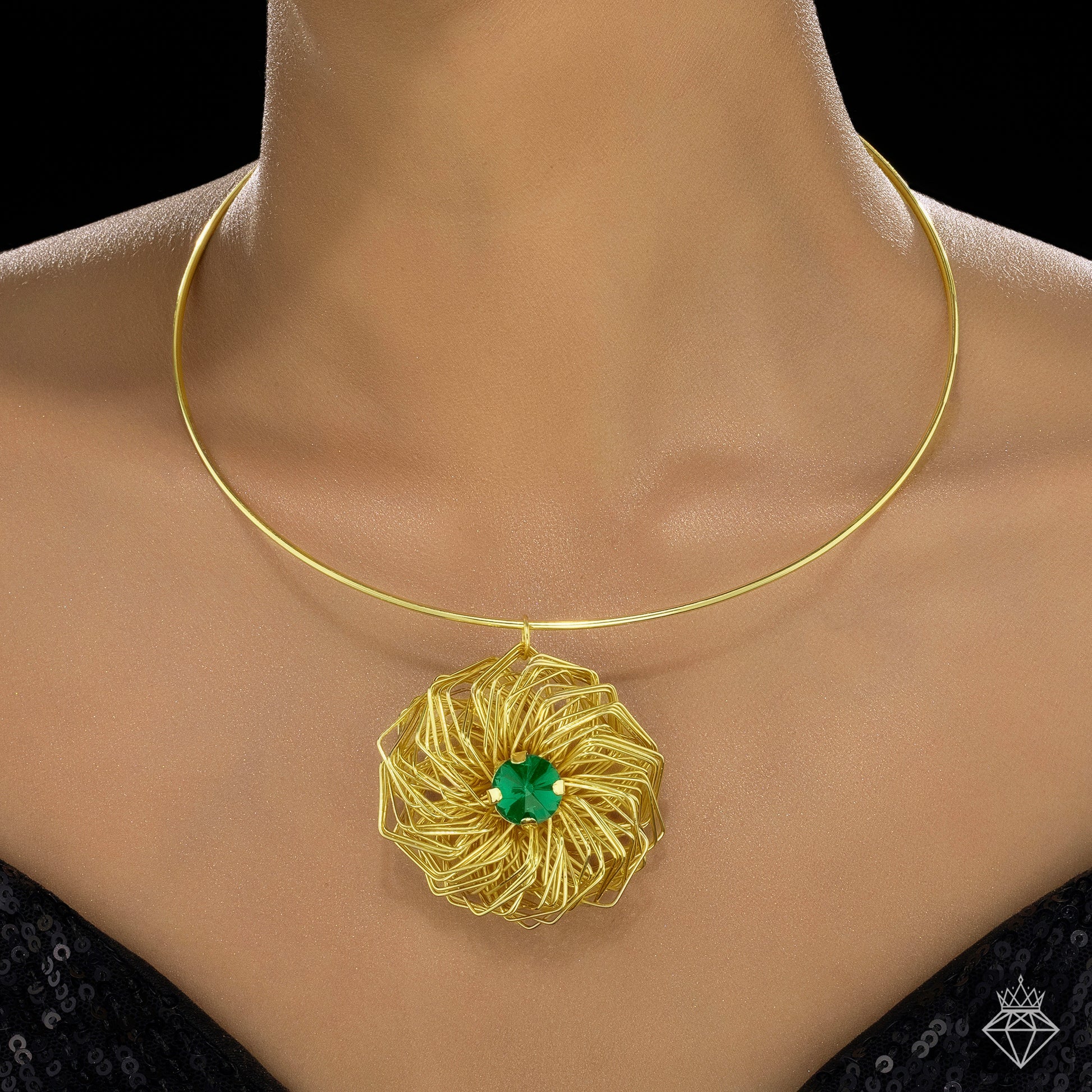 AUROZI Anti-Tarnish Golden Nest Emerald Necklace