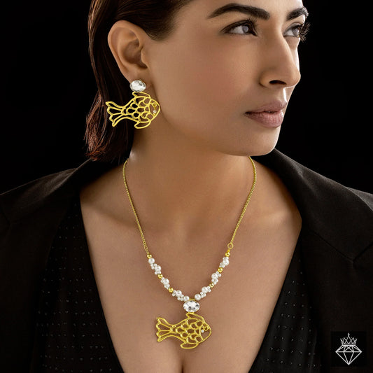AUROZI Anti-Tarnish Golden Fish Necklace Set With Earrings