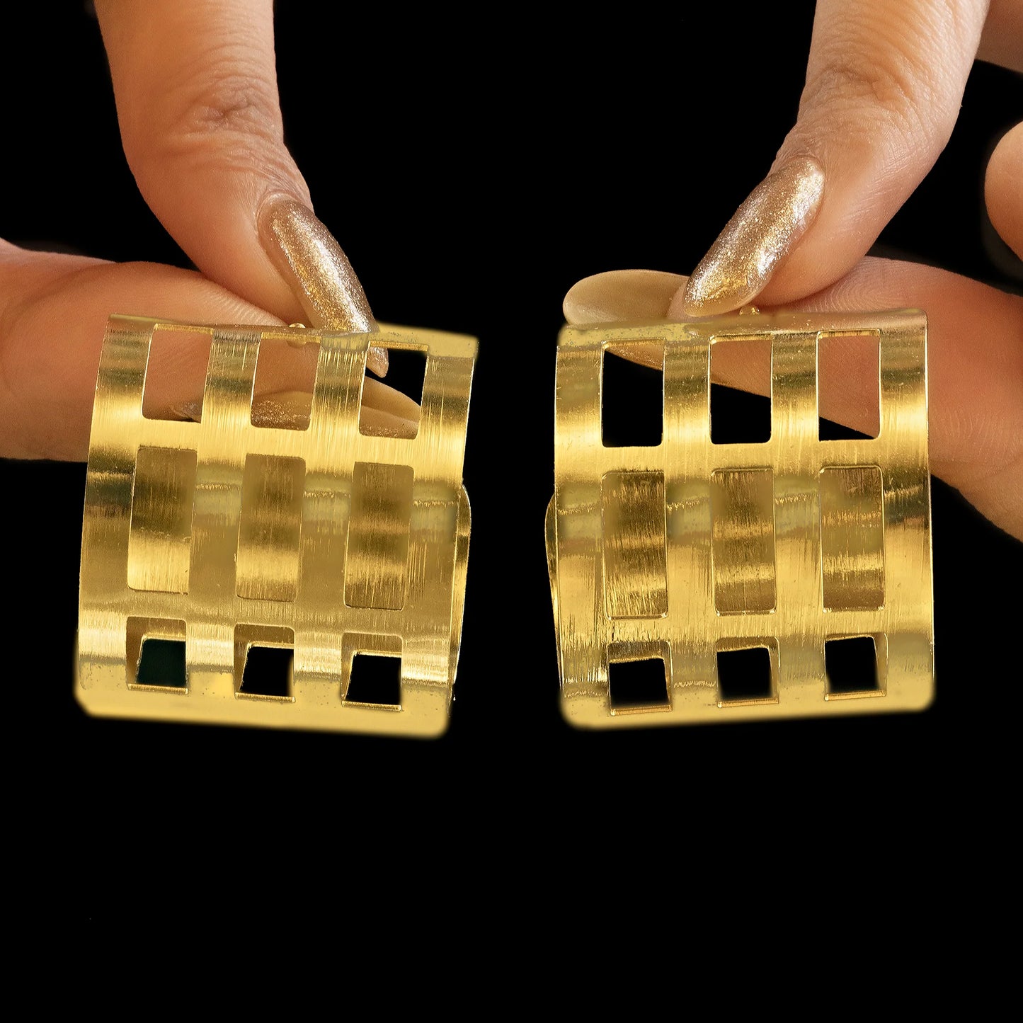 AUROZI Anti-Tarnish Golden Cylindrical Hoop Earrings – Modern Luxury with Intricate Detailing