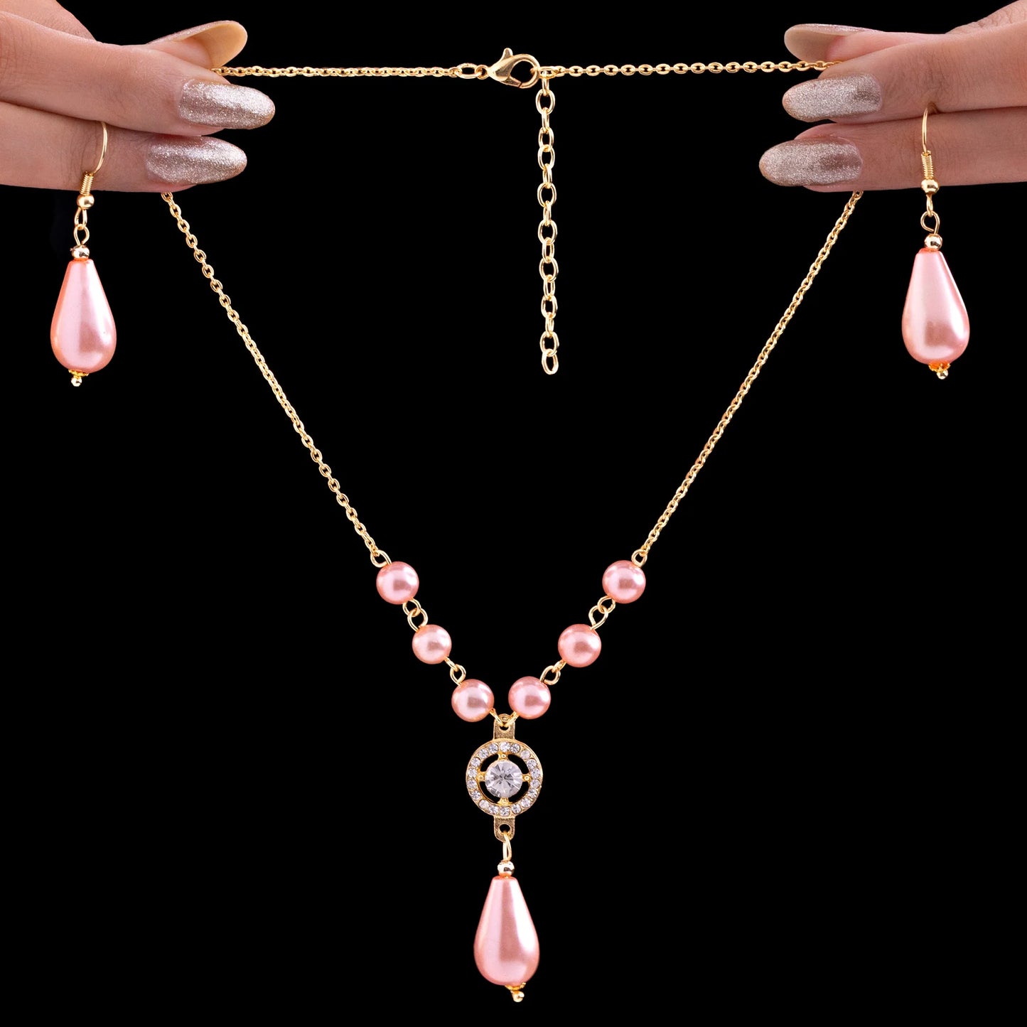AUROZI Anti-Tarnish Pearl Necklace Set With Earrings