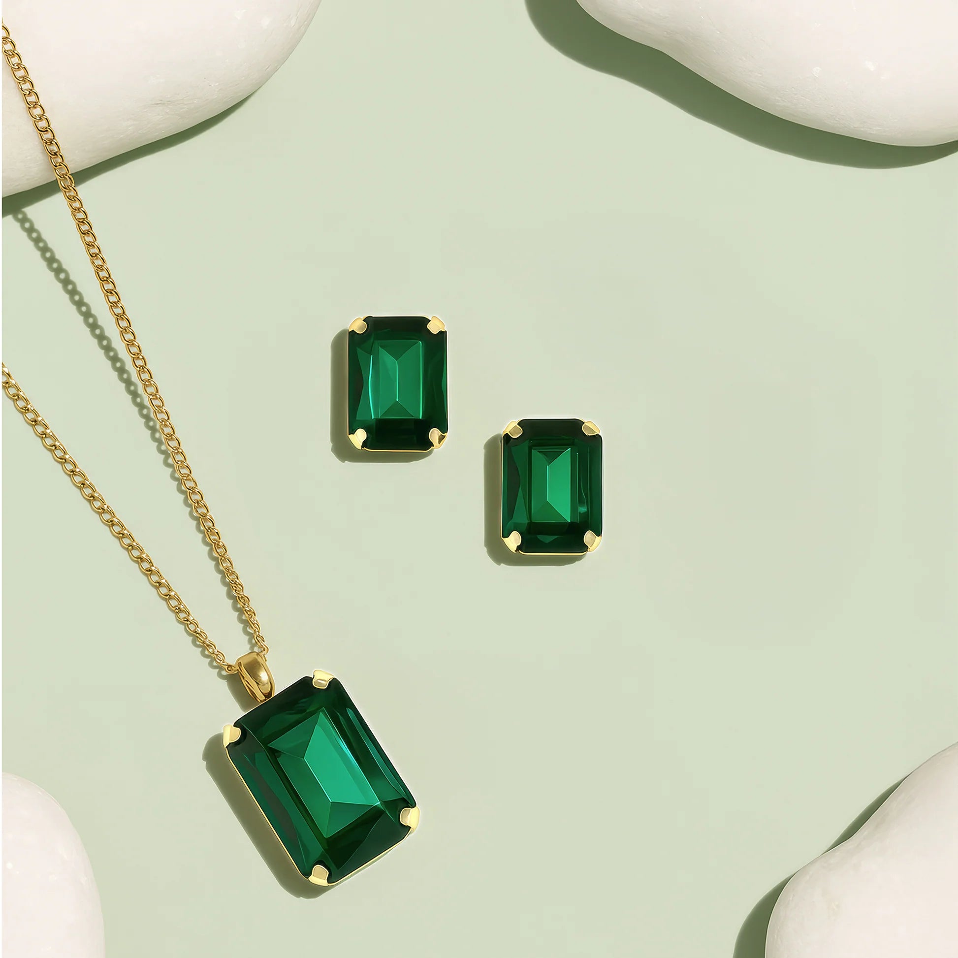 AUROZI Anti-Tarnish Emerald Bliss Pendant Set With Earrings