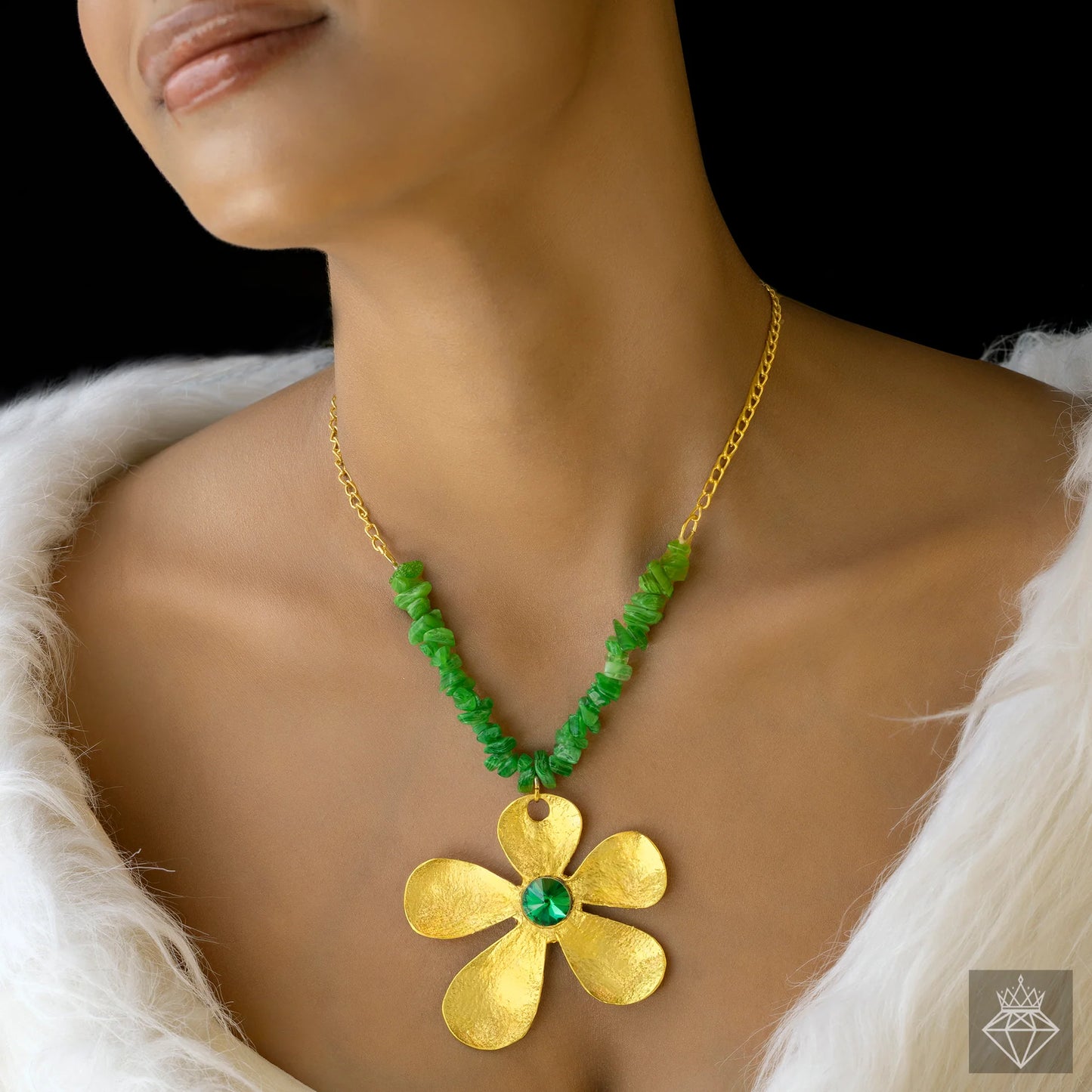 AUROZI Anti-Tarnish Beaded Flower Pendant Necklace