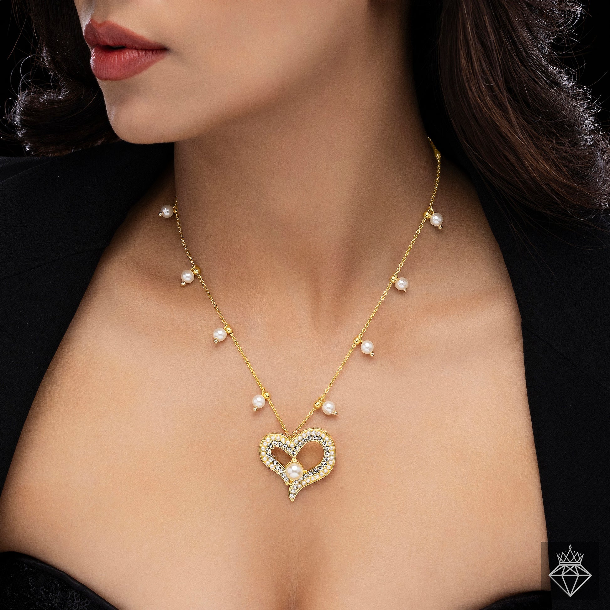 AUROZI Anti-Tarnish Crystal Heart Necklace