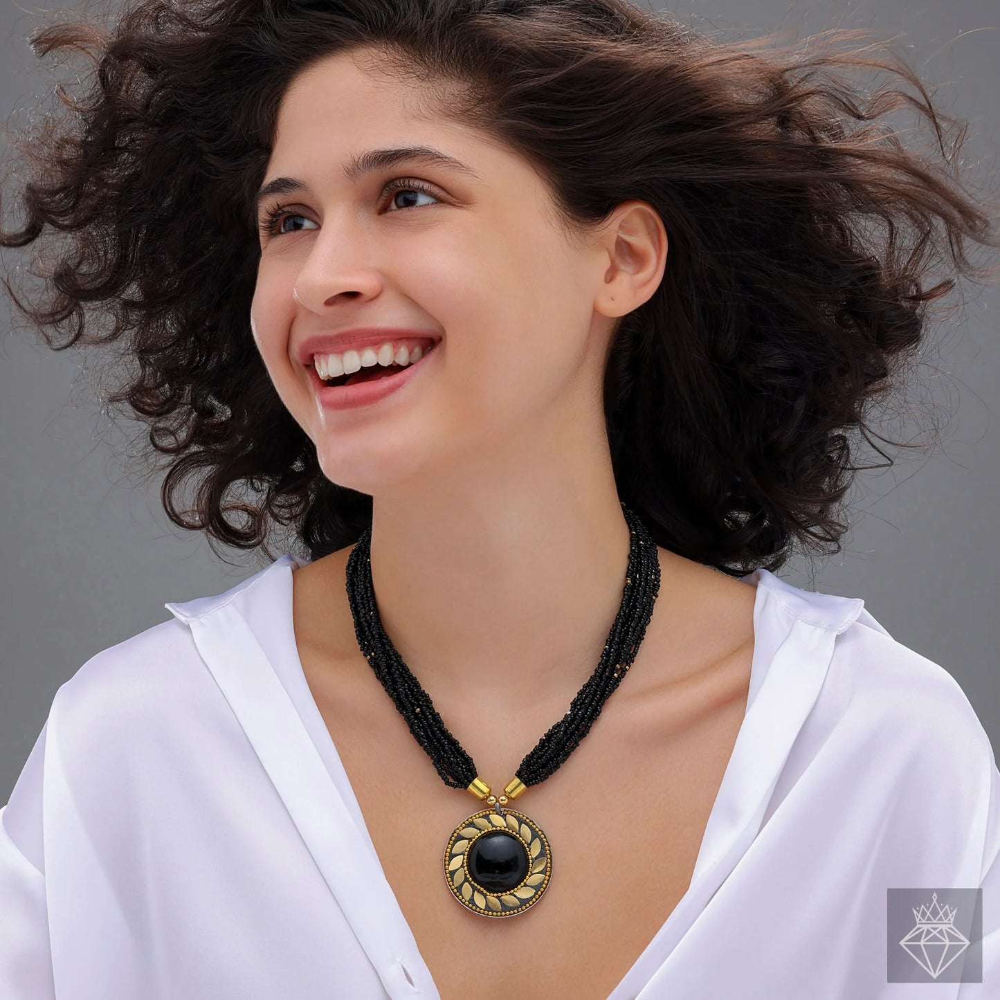 AUROZI Antique Charm Pendant Necklace In Black Beads