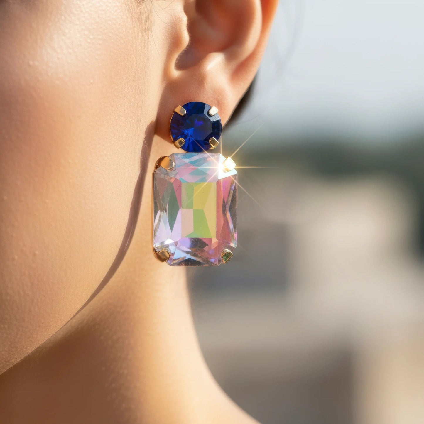 AUROZI Anti-Tarnish V-Shape Pendant Necklace Set With Earrings