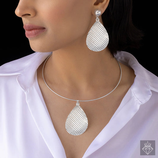 AUROZI Anti-Tarnish Silver Hasli Necklace Set with Earrings