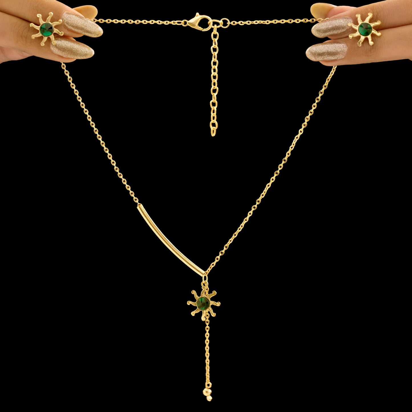 AUROZI Anti-Tarnish Golden Necklace Set With Earrings
