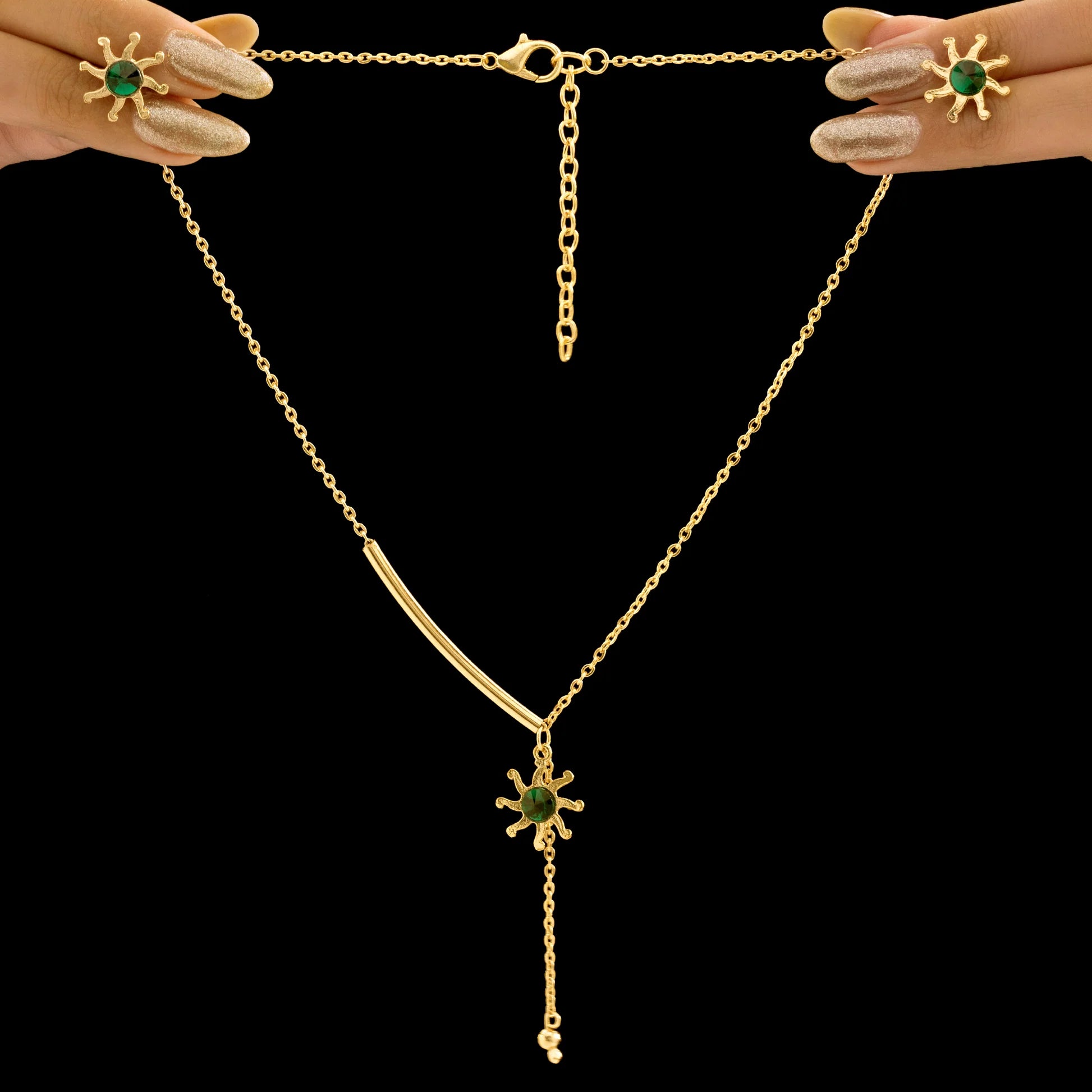 AUROZI Anti-Tarnish Golden Necklace Set With Earrings