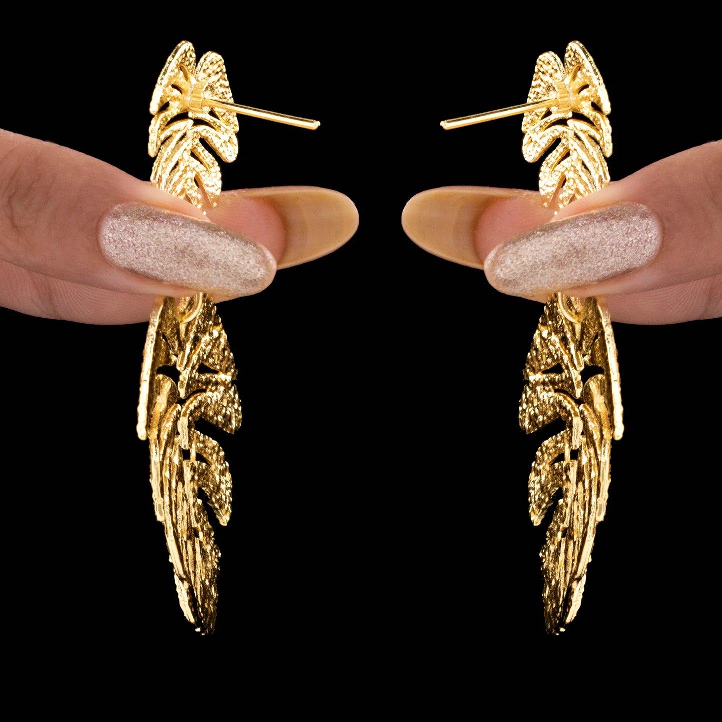 AUROZI Anti-Tarnish Golden Palm Leaf Dangler Earrings – Effortless Tropical Elegance