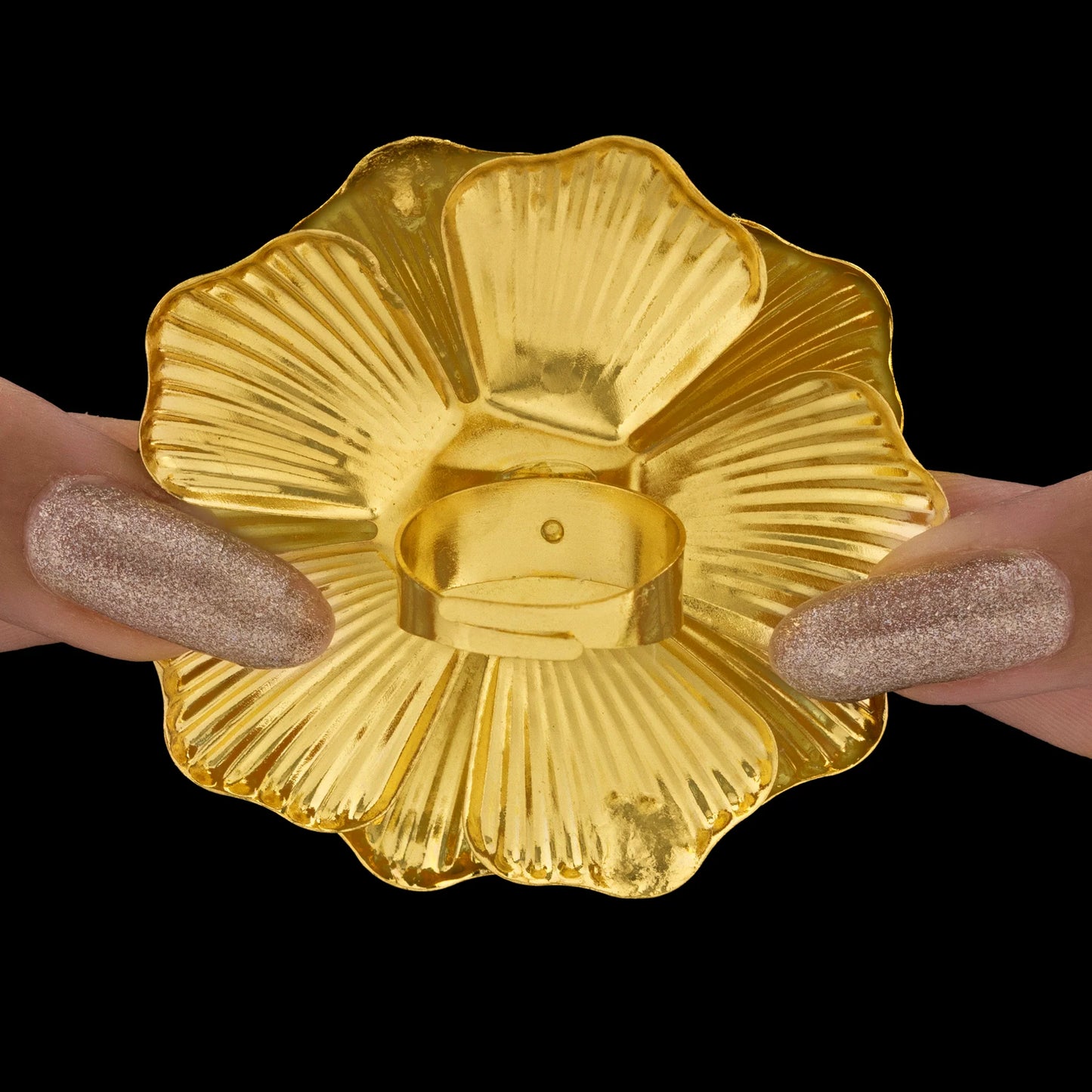 AUROZI Anti-Tarnish Emerald Flower Ring – Nature’s Elegance, Grace in Bloom