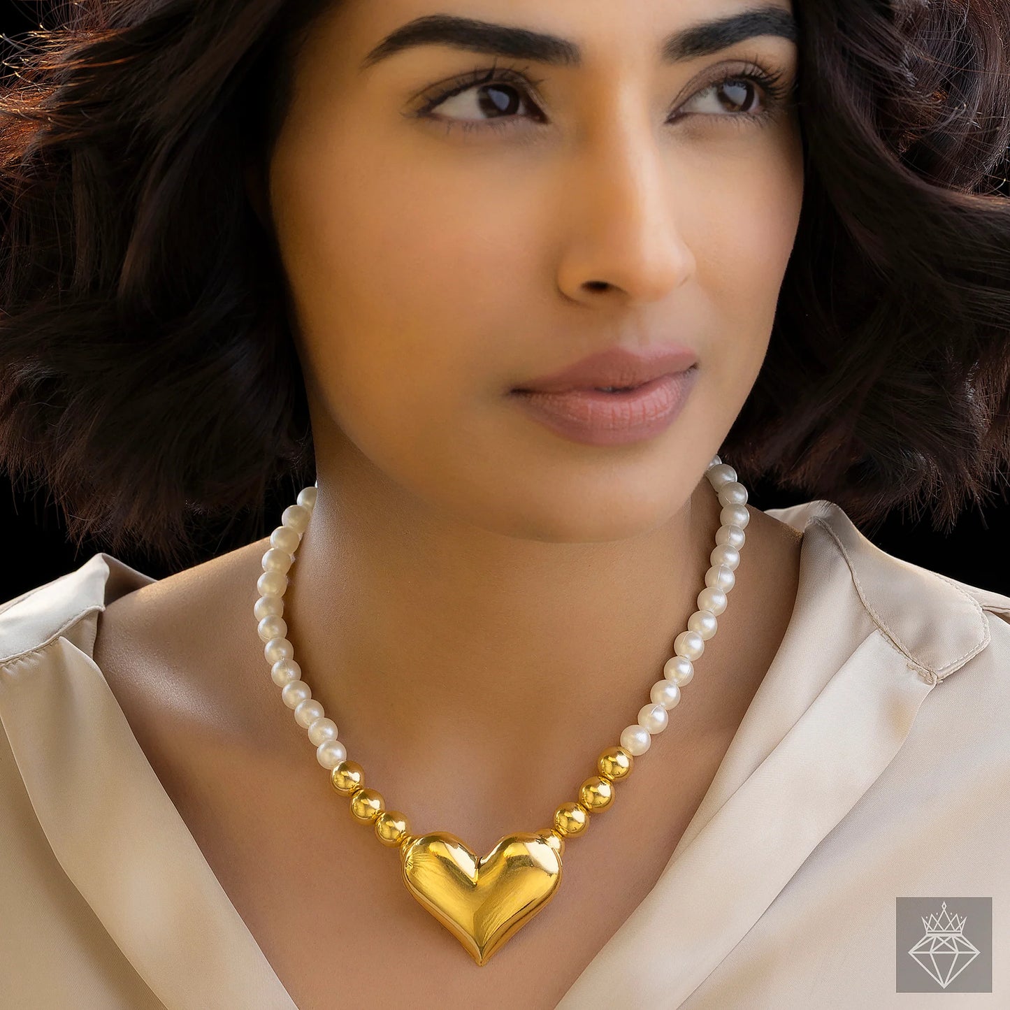 AUROZI Anti-Tarnish Golden Heart Necklace