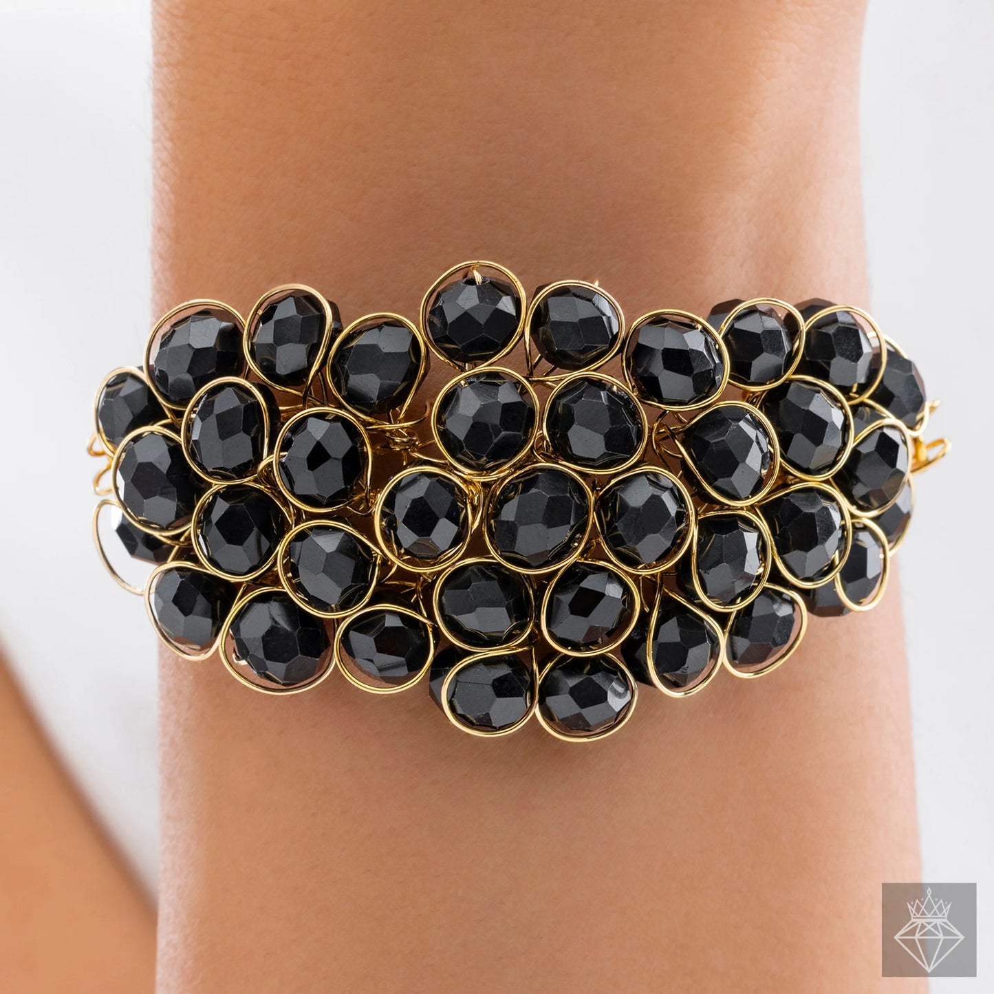 AUROZI Spectacular Black Crystal Stone Bracelet