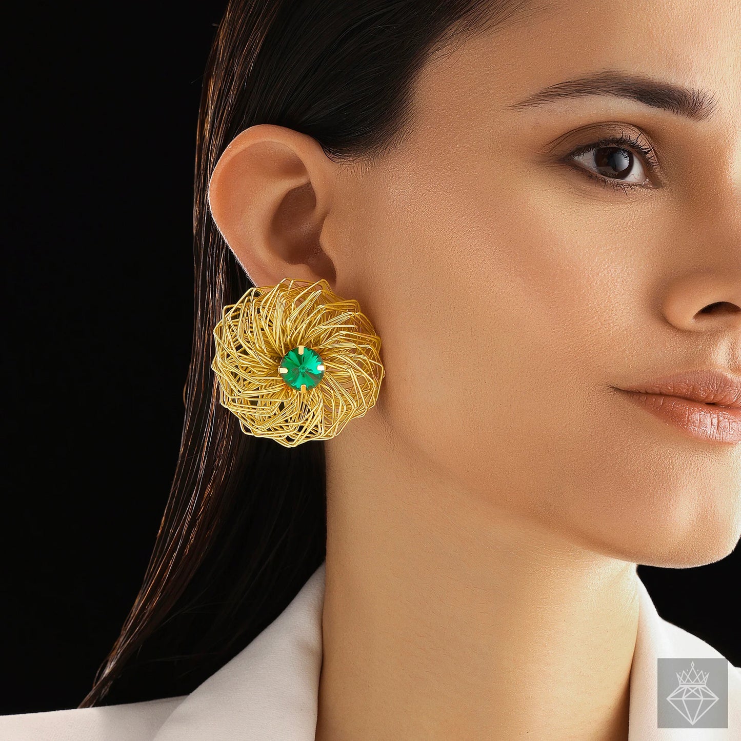AUROZI Anti-Tarnish Golden Nest Emerald Earrings