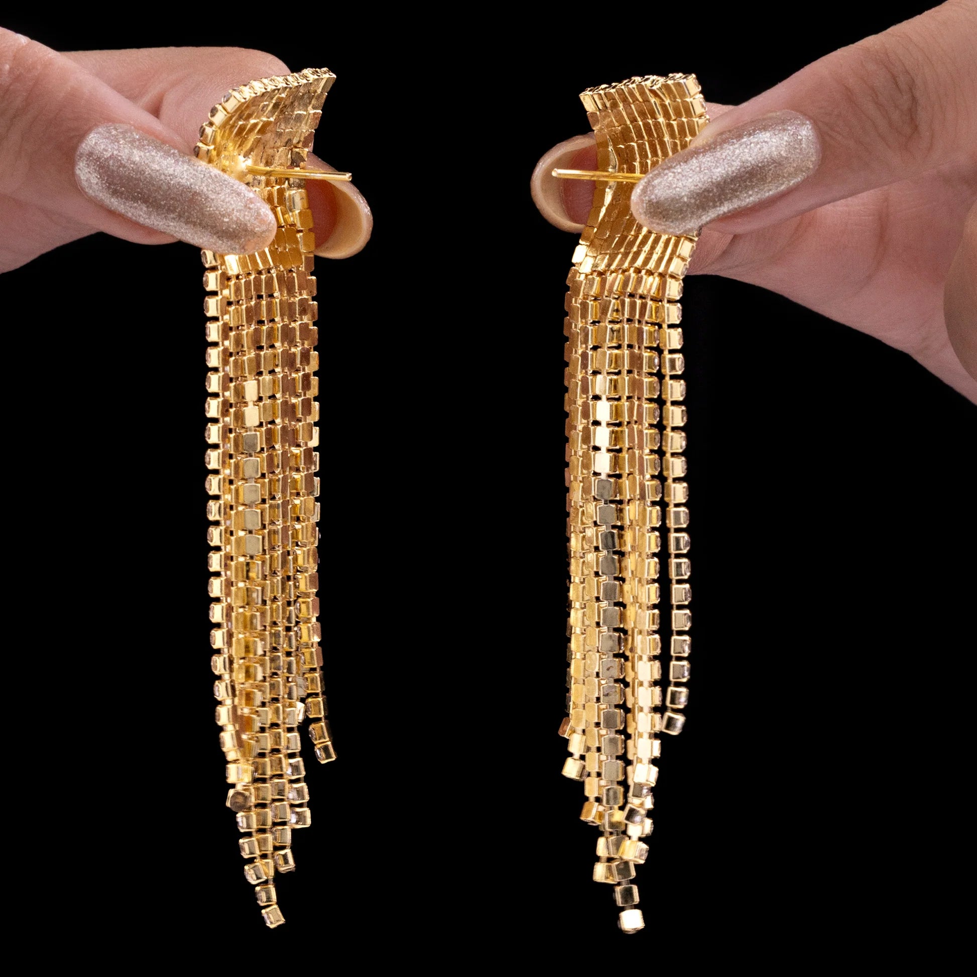 AUROZI Anti-Tarnish Crystal Danglers – Radiant Glamour for Every Occasion