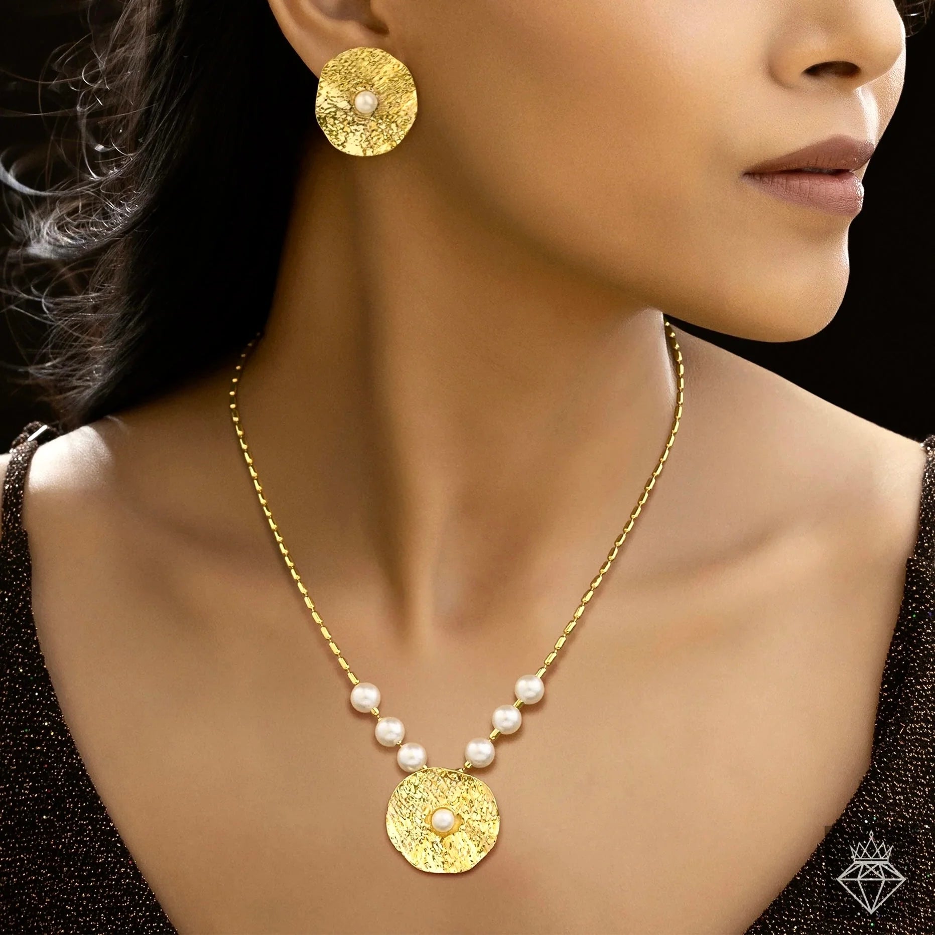 AUROZI Anti-Tarnish Hammered Coin & Pearl Necklace Set With Earrings