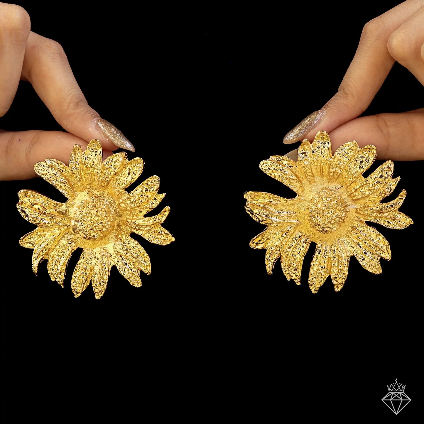 AUROZI Anti-Tarnish Sunflower Earrings