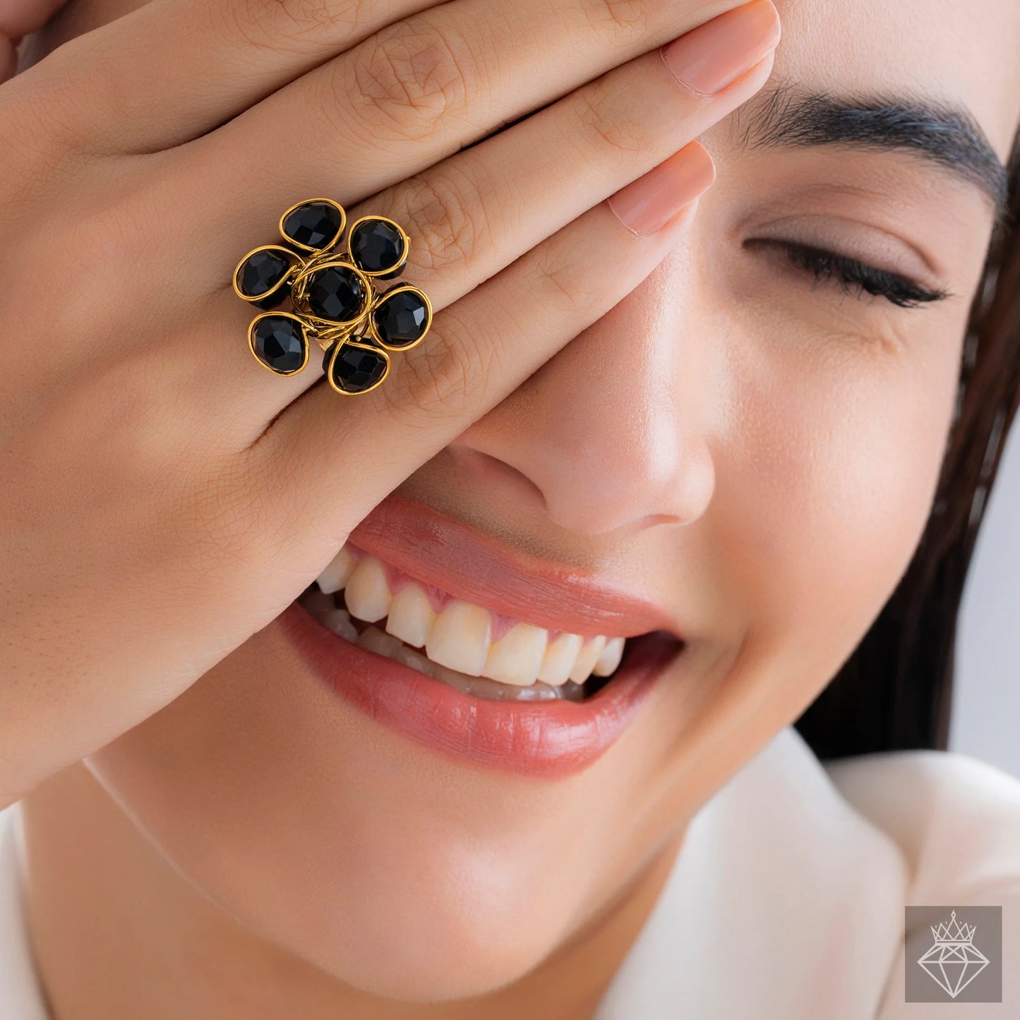 AUROZI Alluring Black Crystal Cocktail Ring – Adjustable Glam Statement