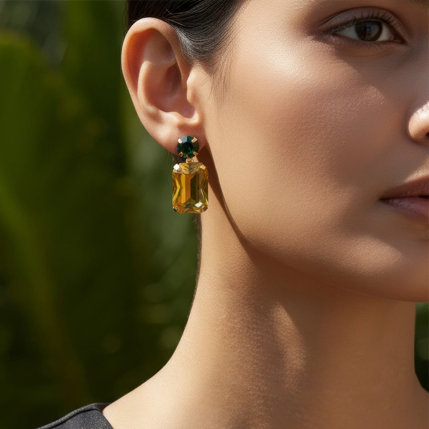 AUROZI Anti-Tarnish V-Shape Pendant Necklace Set With Earrings