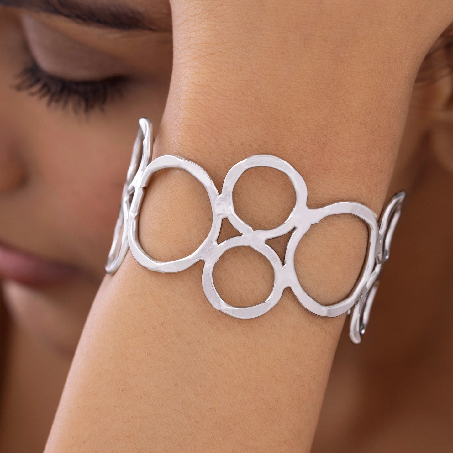 AUROZI Anti-Tarnish Premium Silver Finish Broad Bangle Bracelet (Adjustable Size)