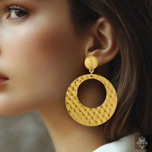 AUROZI Anti-Tarnish Hammered Disc Necklace Set With Earrings