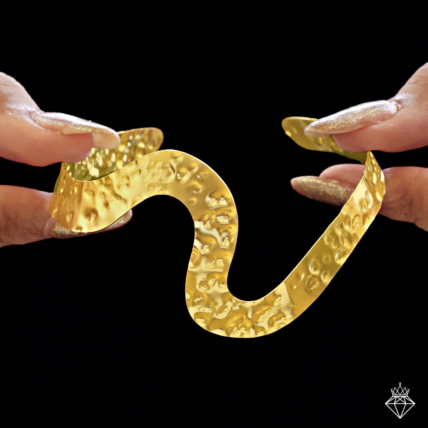 AUROZI Anti-Tarnish Wavy Bracelet