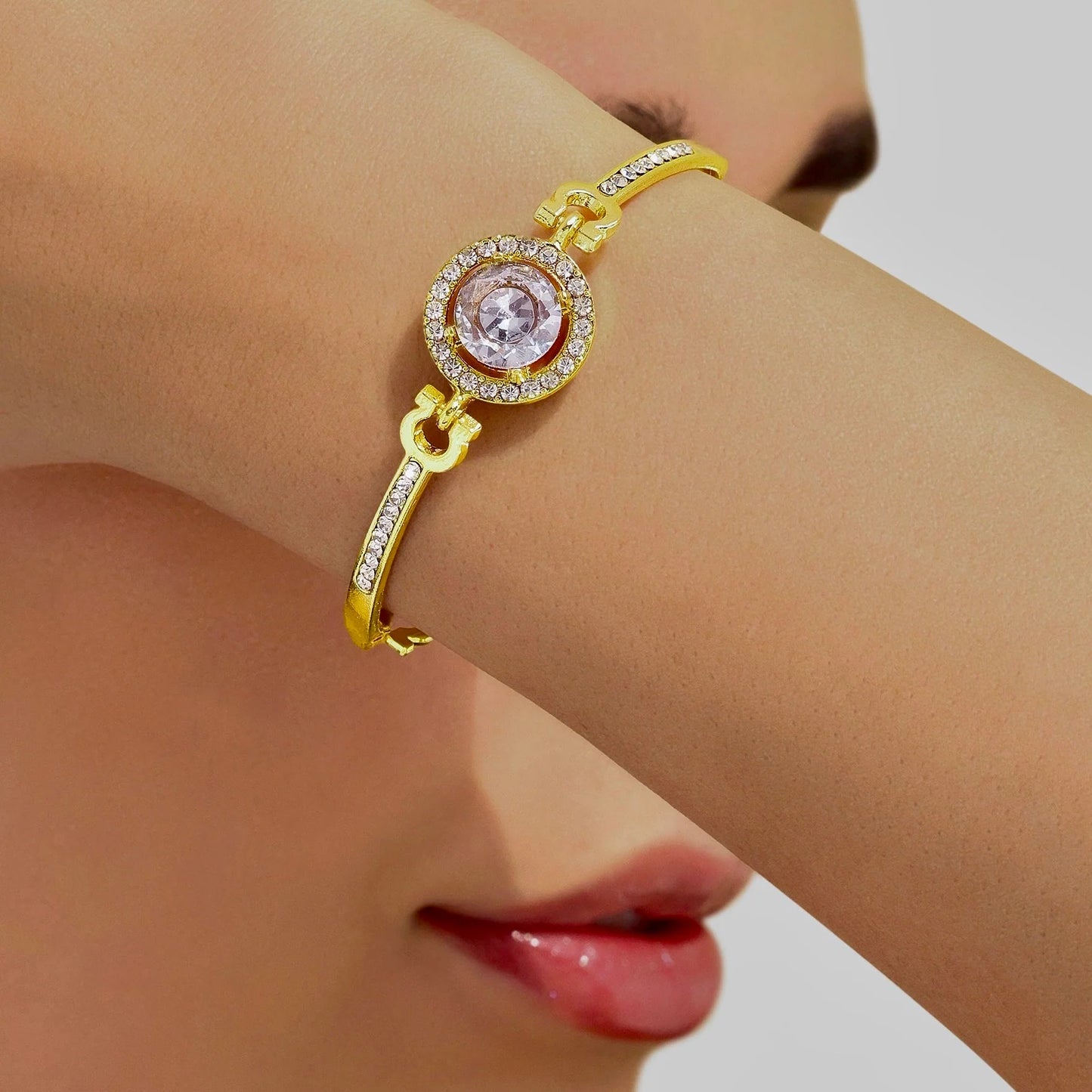 AUROZI Anti-Tarnish Solitaire Studded Bangle Bracelet (Adjustable Size)