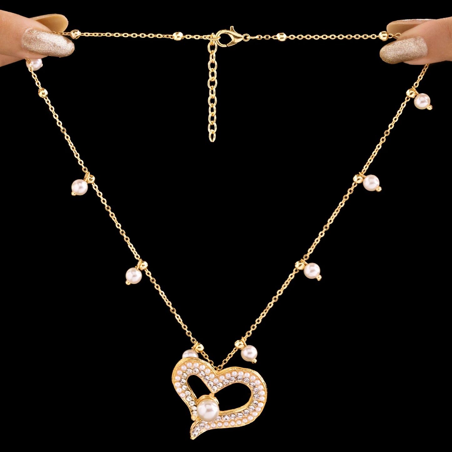 AUROZI Anti-Tarnish Crystal Heart Necklace