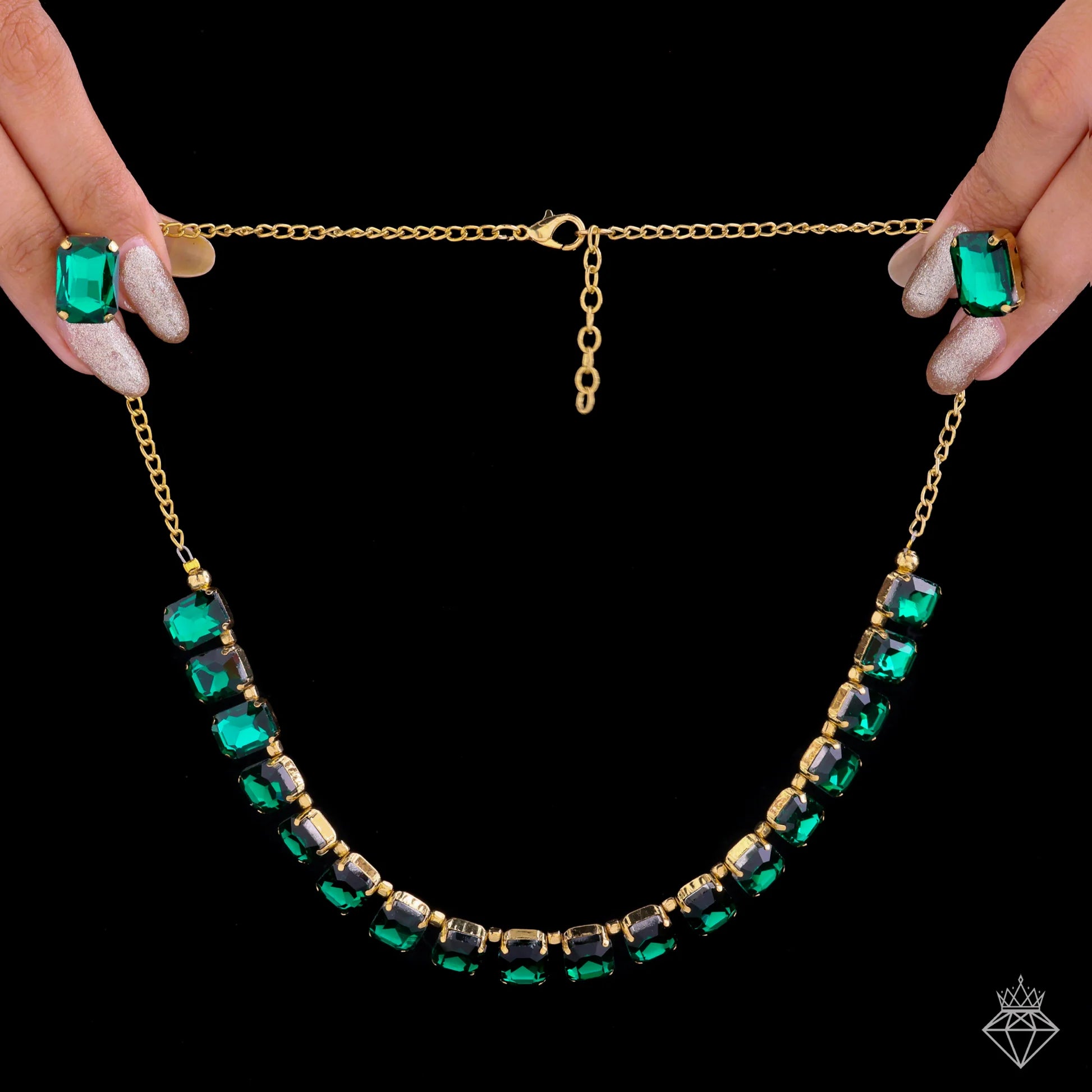AUROZI Anti-Tarnish Single-Line Emerald Necklace Set With Earrings