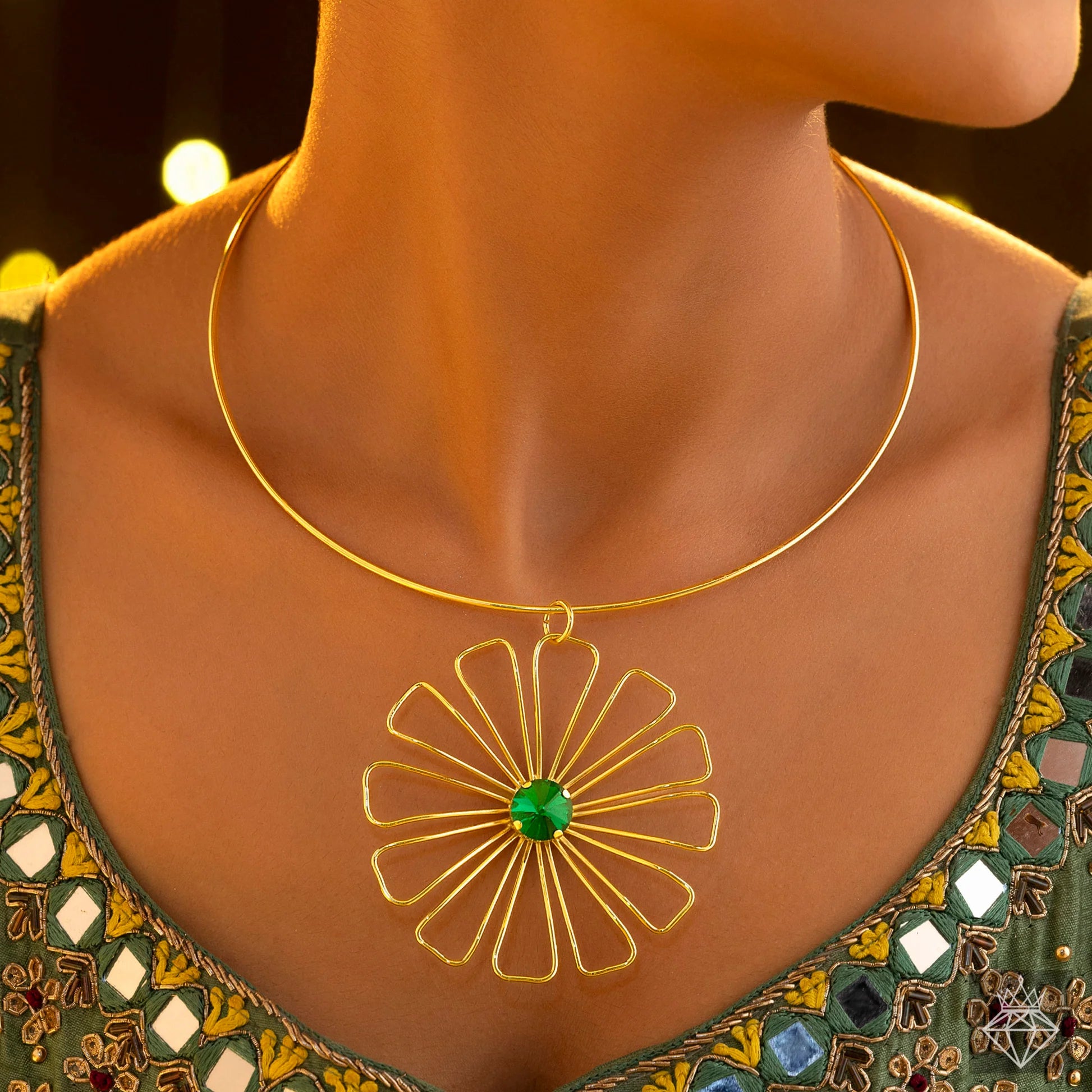 AUROZI Anti-Tarnish Golden Flower & Emerald Necklace