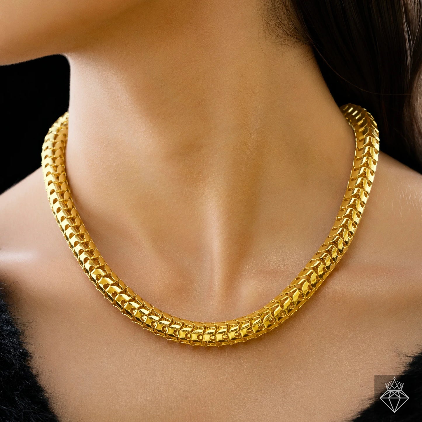 AUROZI Anti-Tarnish Golden Snake Chain Necklace