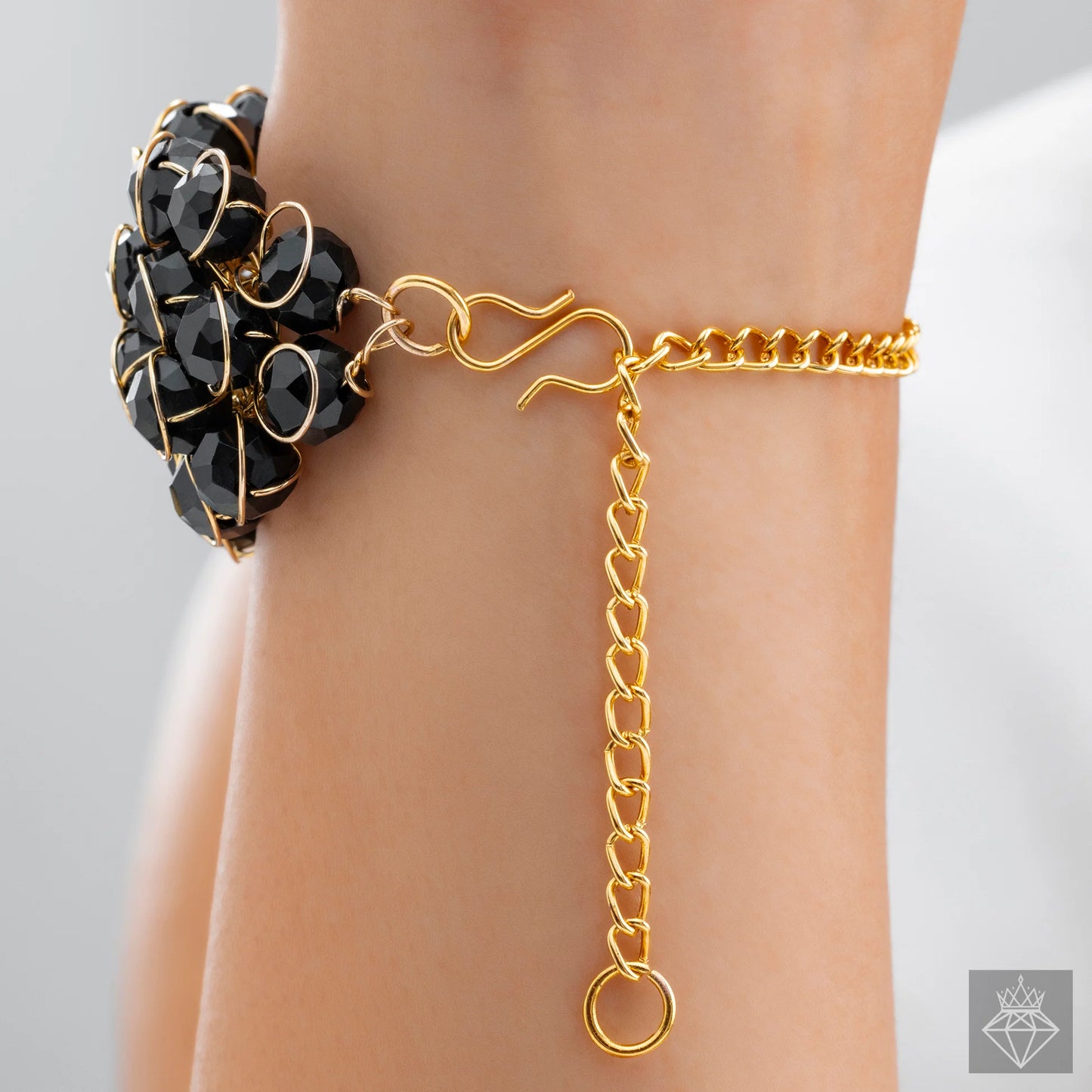 AUROZI Spectacular Black Crystal Stone Bracelet