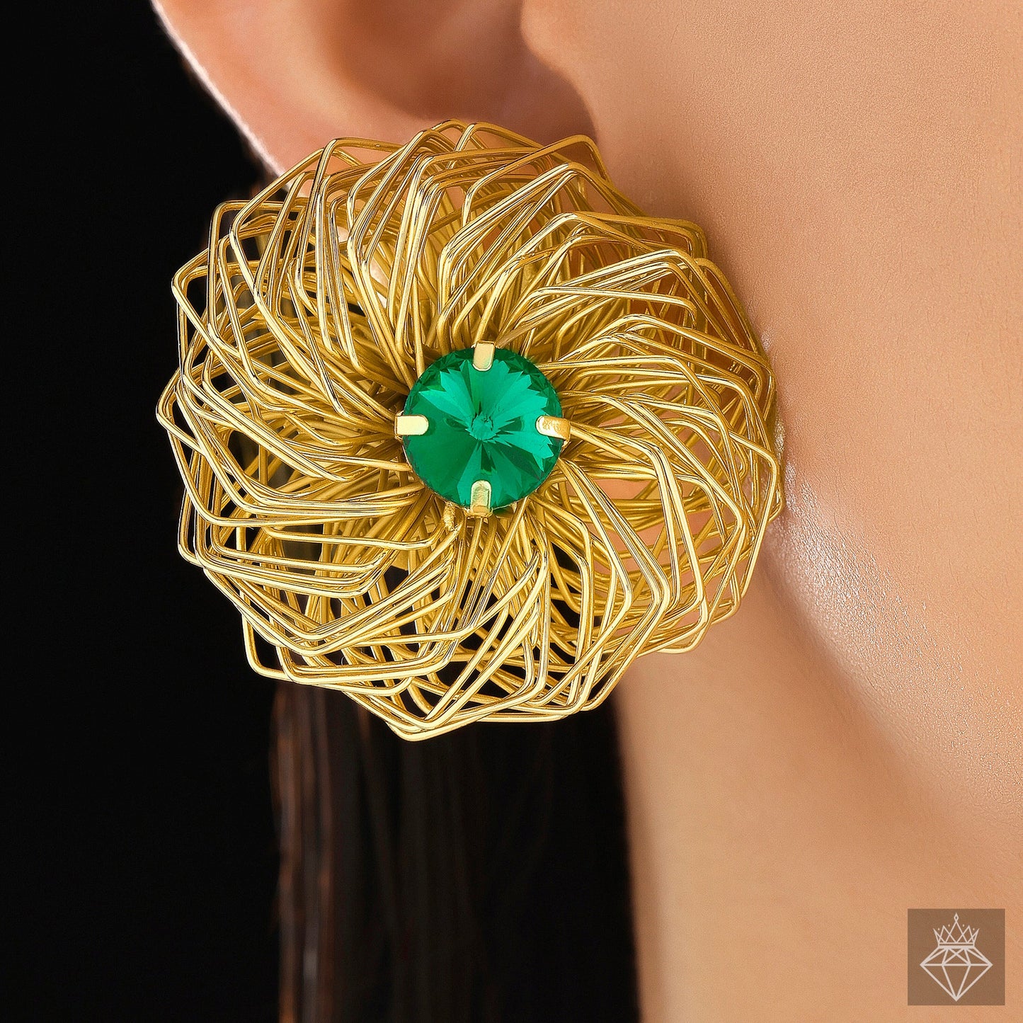 AUROZI Anti-Tarnish Golden Nest Emerald Earrings