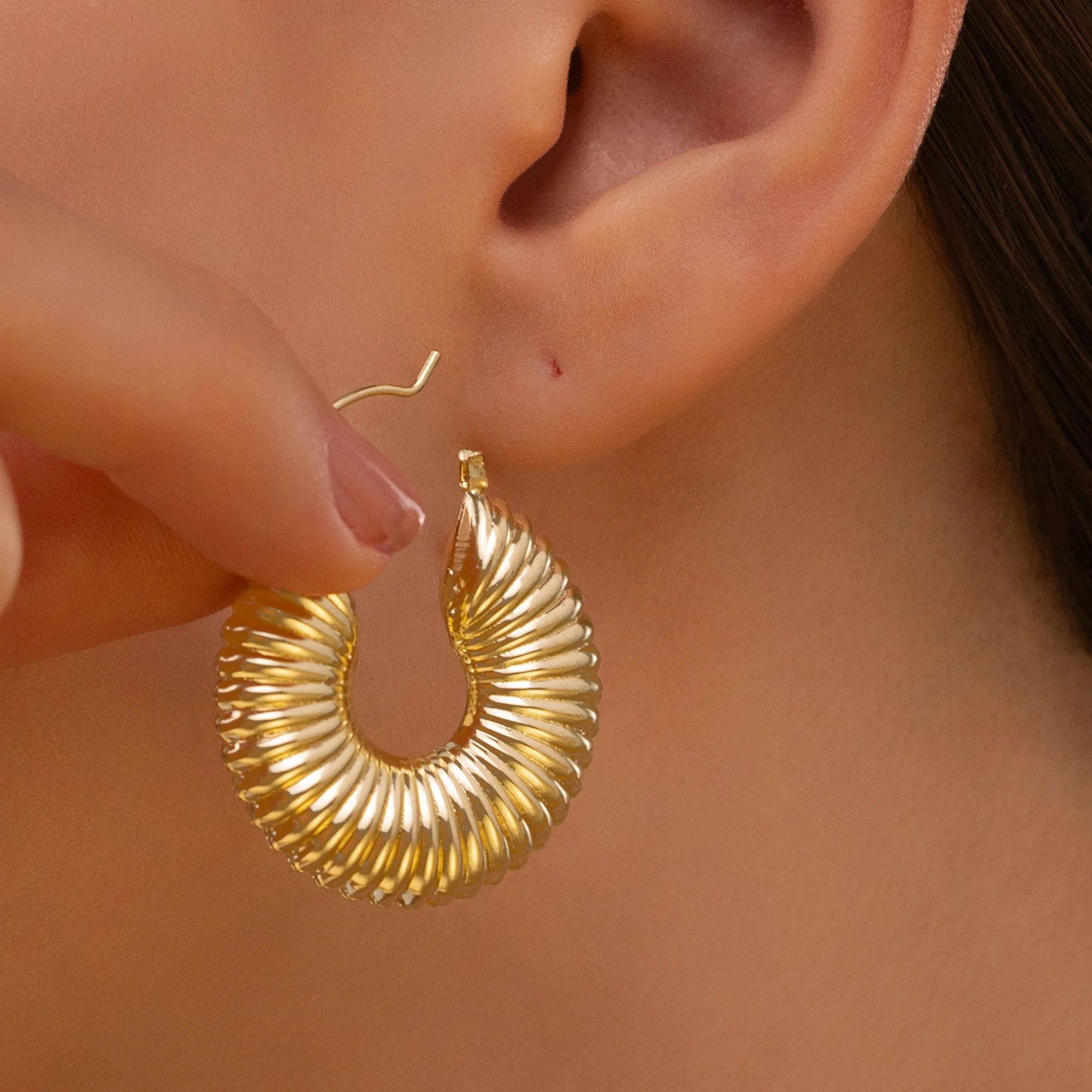 AUROZI Anti-Tarnish Lined Chunky Hollow Hoops