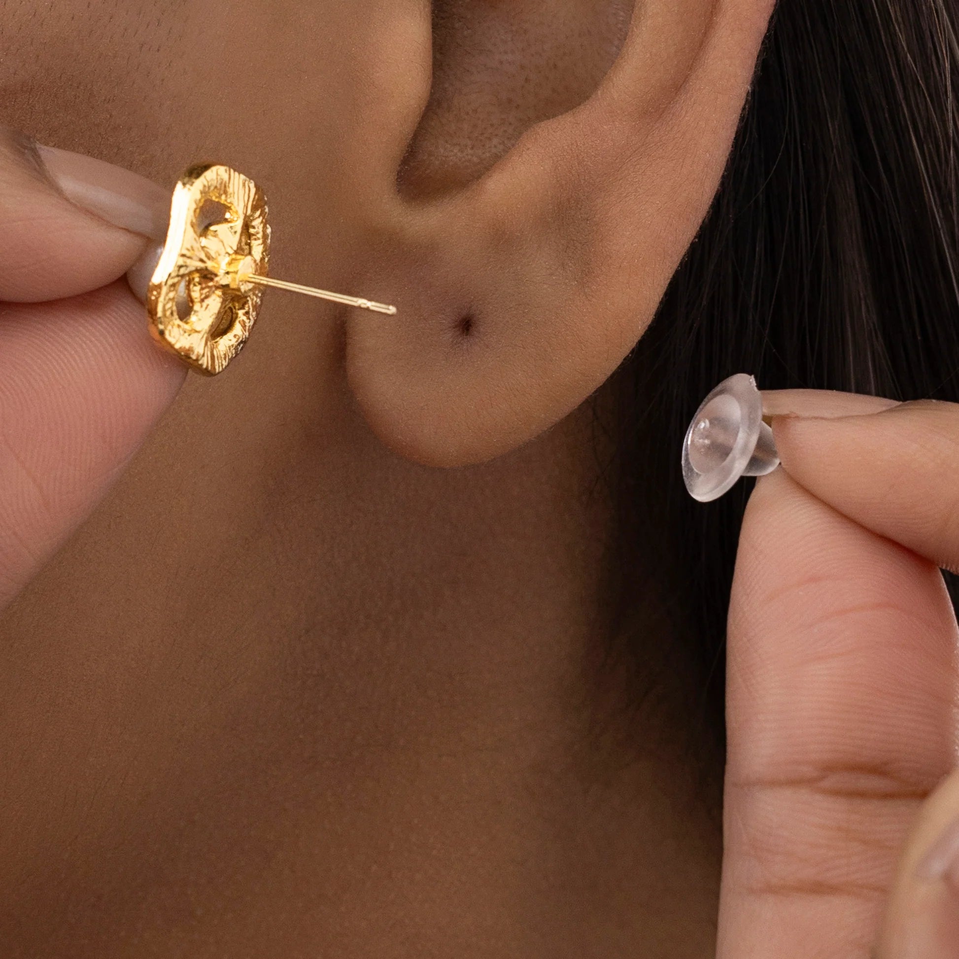 AUROZI Anti-Tarnish Evergreen Pearl Studded Necklace Set With Earrings