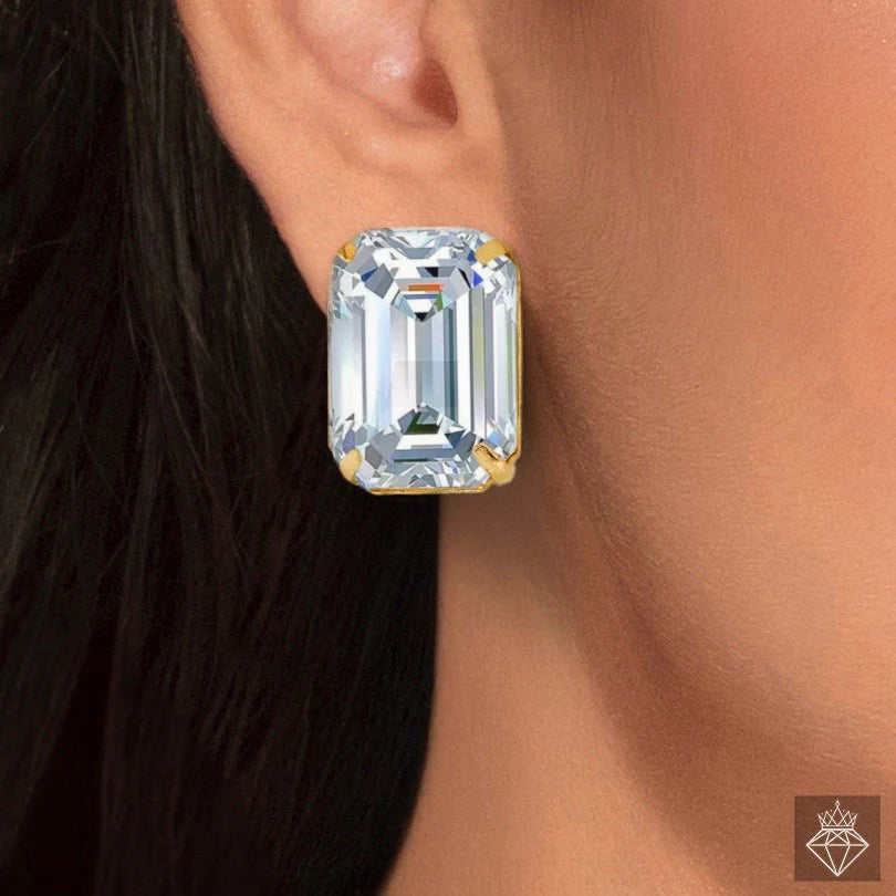 AUROZI Anti-Tarnish Royal Crystal Pendant Set